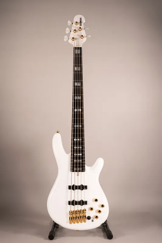 Novità Yamaha BBNE2 White Nathan East Signature